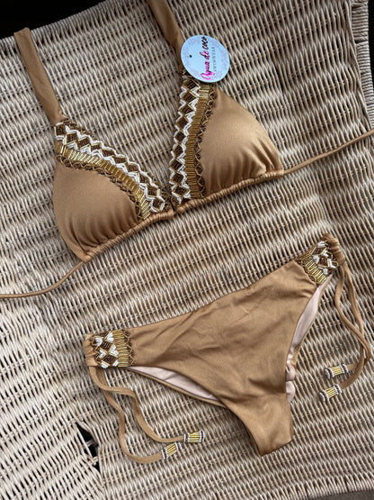 Bikini Gabby 🌴